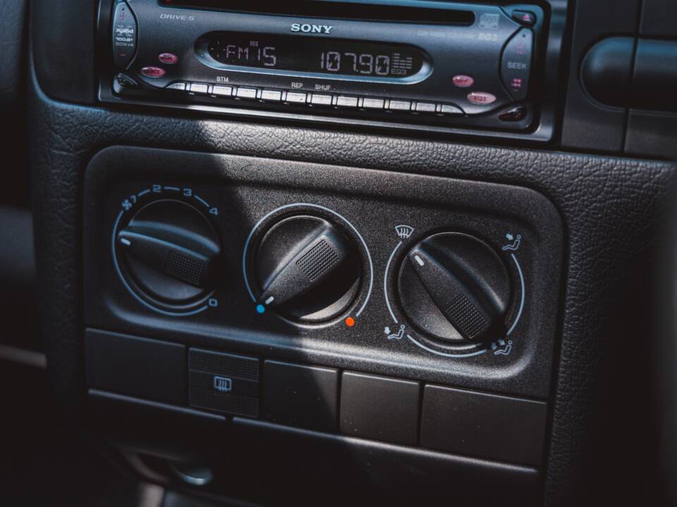 Image 30/39 of Volkswagen Golf IV 1.8T GTI (1998)