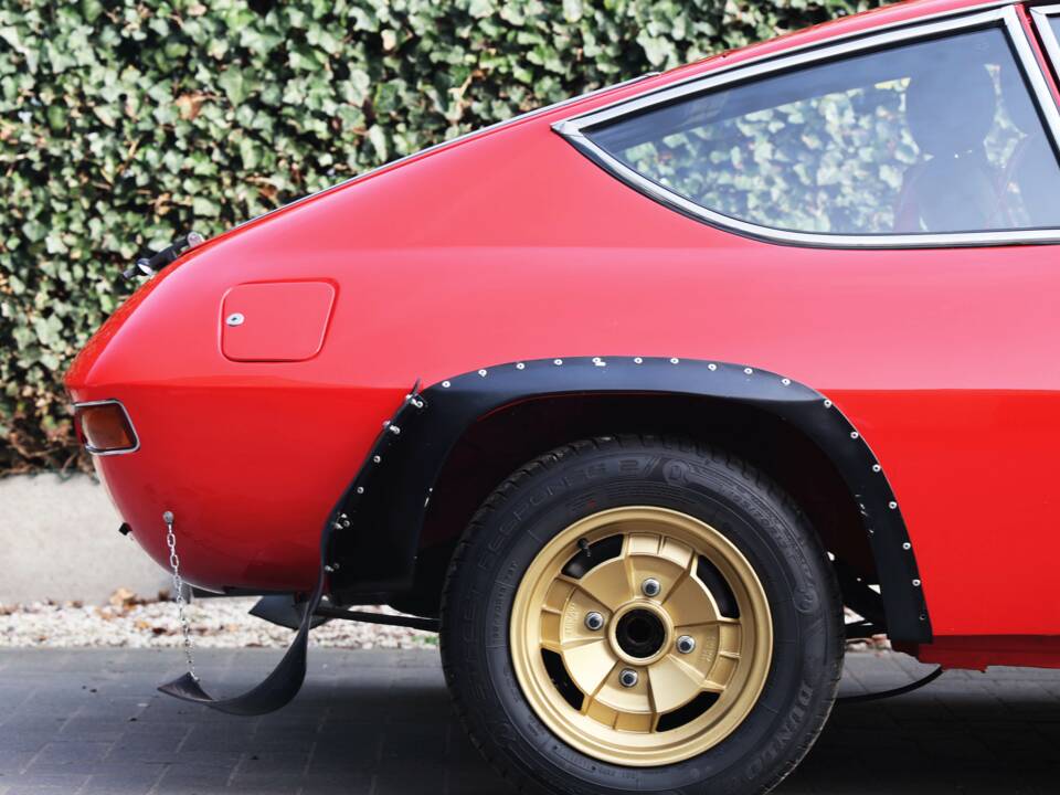 Afbeelding 7/44 van Lancia Fulvia Sport 1.3 (Zagato) (1970)