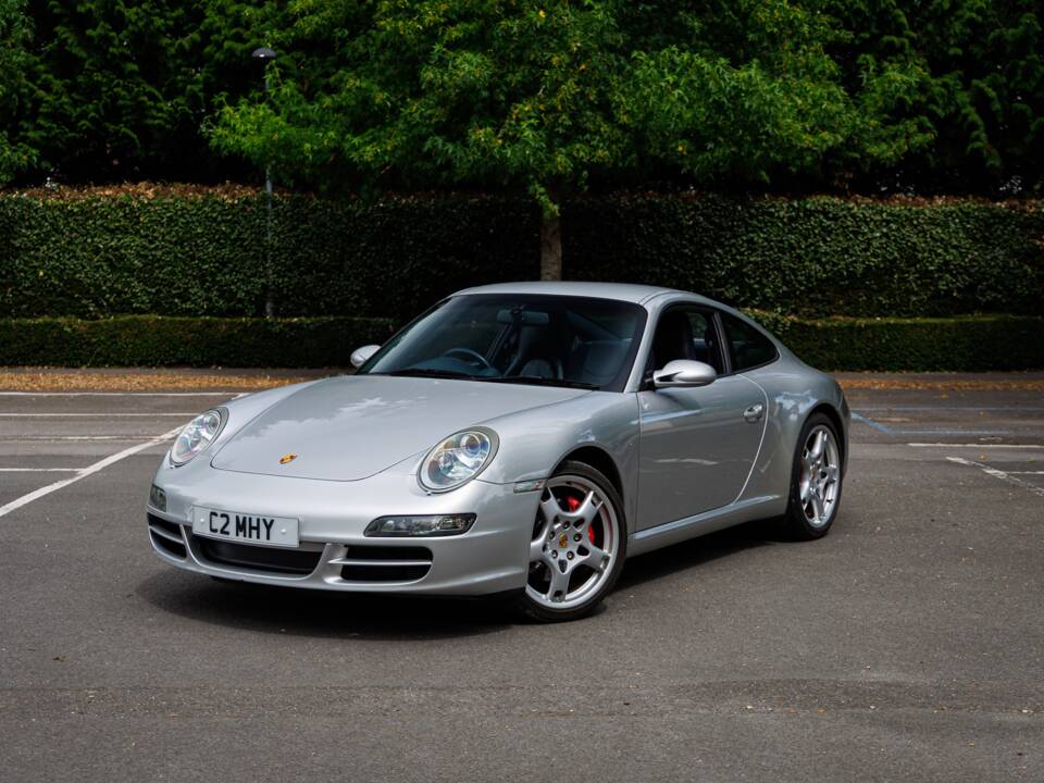Bild 25/50 von Porsche 911 Carrera (2004)