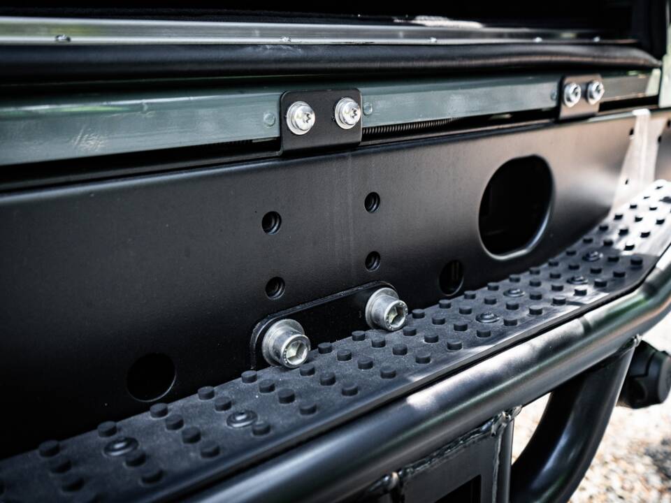 Image 62/67 of Land Rover Defender 110 Turbo Diesel (1999)