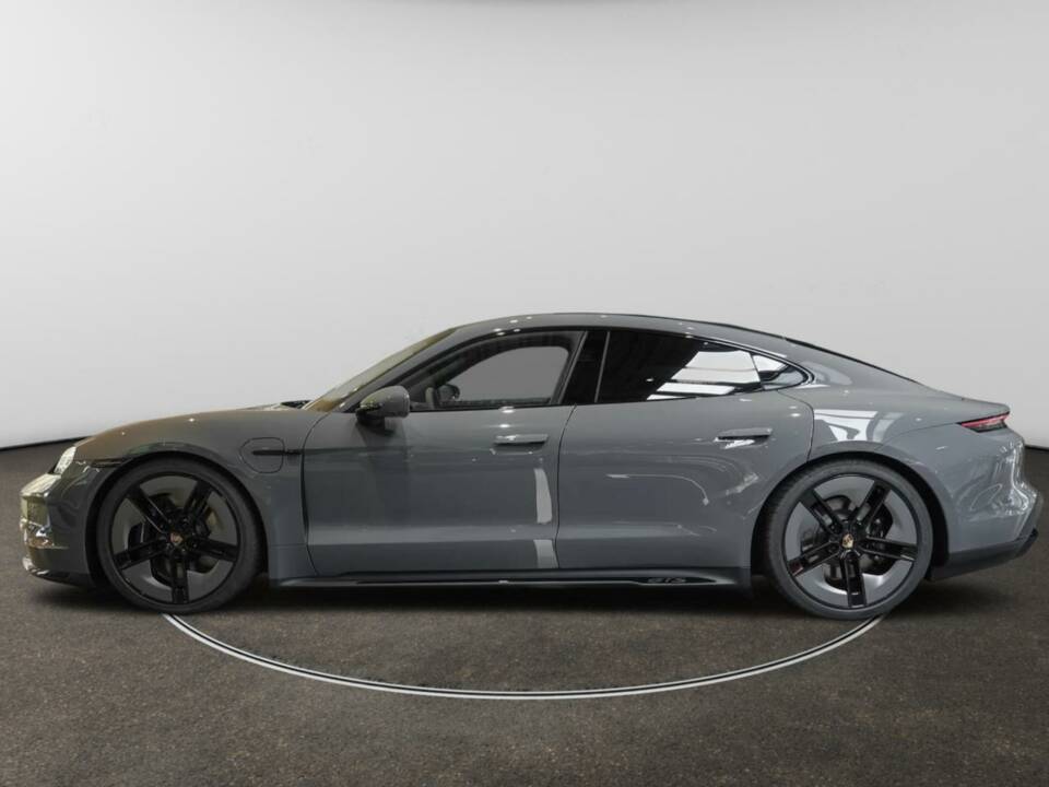 Image 3/16 de Porsche Taycan GTS (2024)