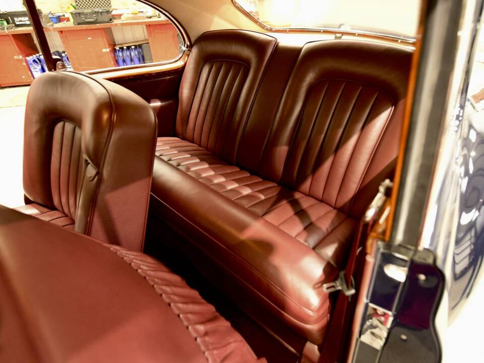 Bild 23/50 von Bentley R-Type Continental (1954)