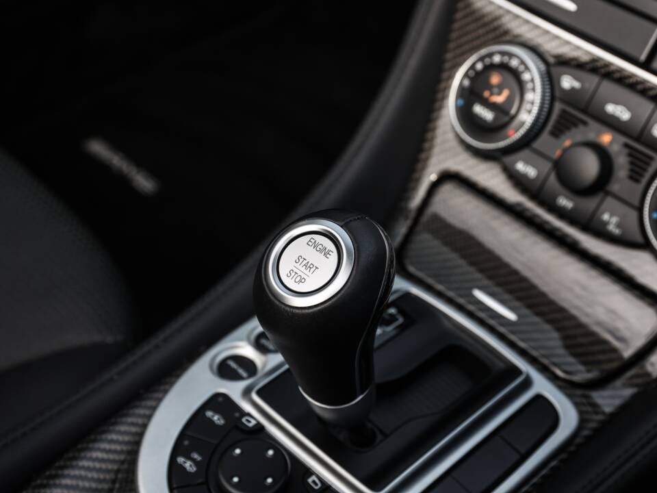 Afbeelding 11/47 van Mercedes-Benz SL 63 AMG (2008)