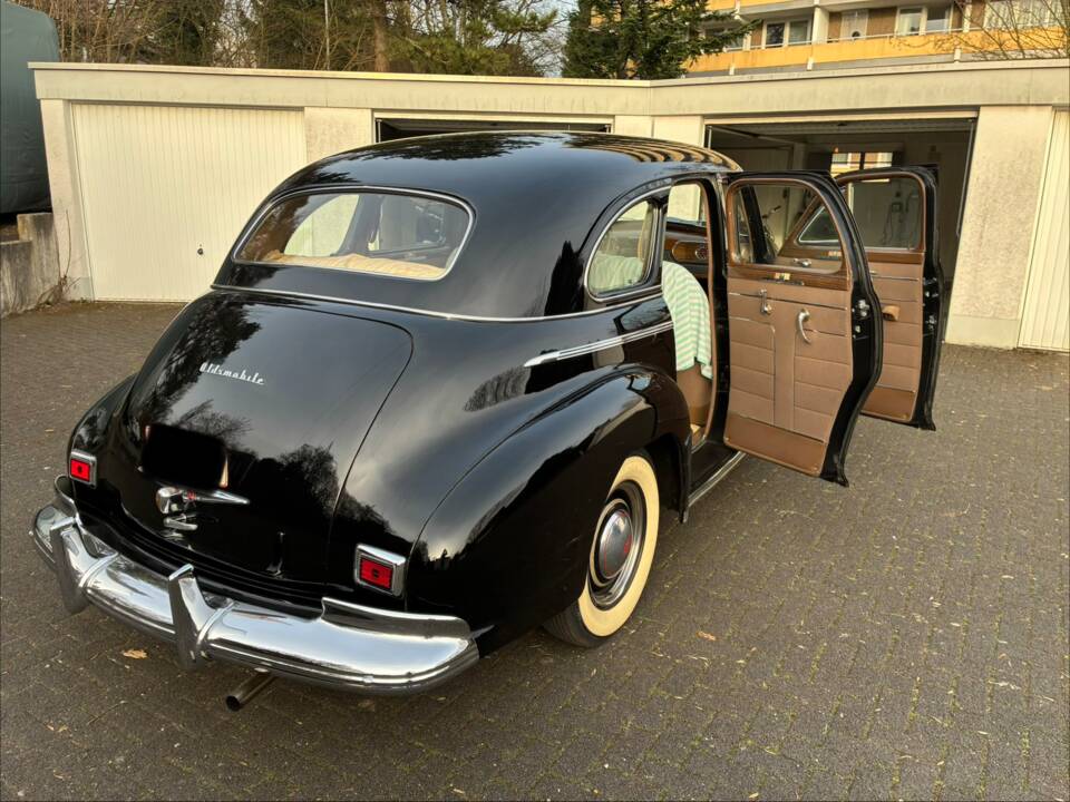 Immagine 10/18 di Oldsmobile 66 (1941)