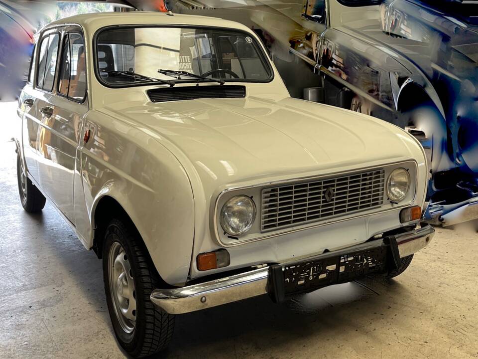 Immagine 32/54 di Renault R 4 TL (1987)