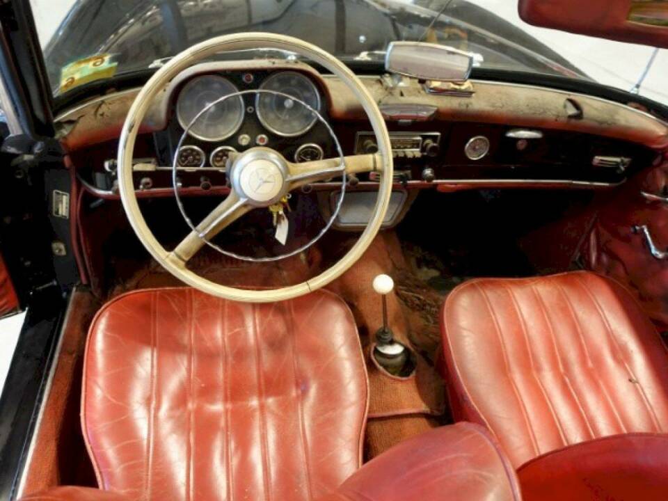 Image 23/43 of Mercedes-Benz 190 SL (1962)