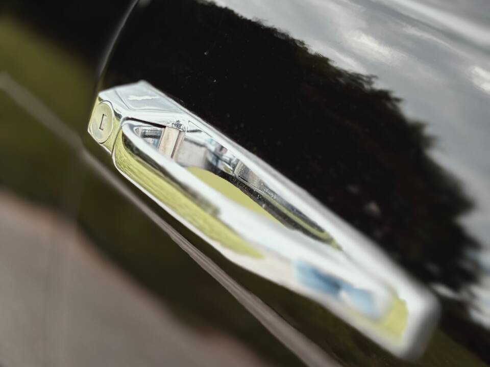 Image 17/17 de Mercedes-Benz 500 SL (1984)