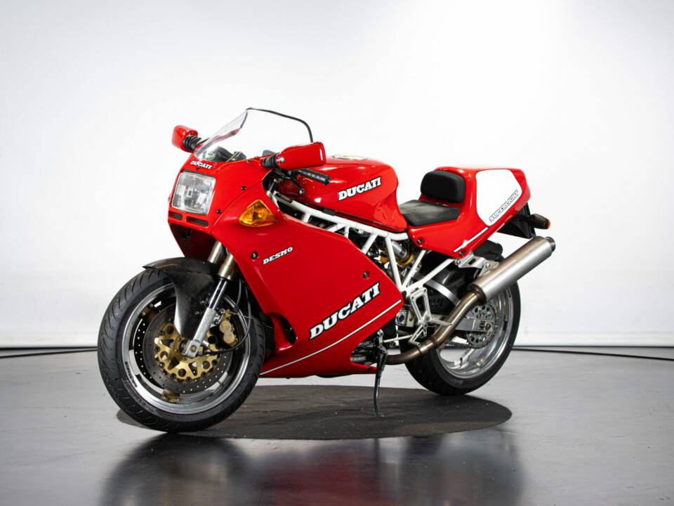 Immagine 8/50 di Ducati 900 SS (1992)