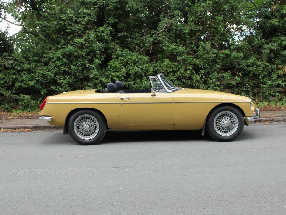 Immagine 7/16 di MG MGB (1972)