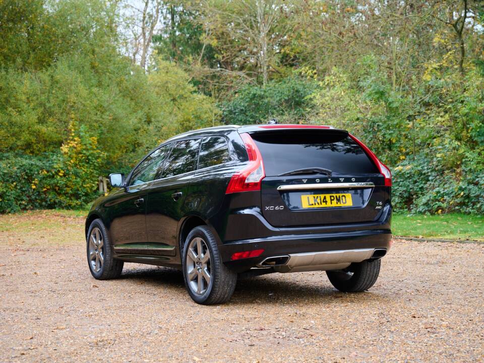 Bild 17/50 von Volvo XC60 T6 (2014)