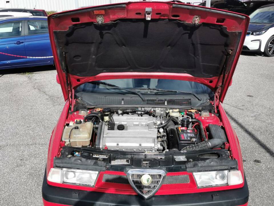 Image 41/41 of Alfa Romeo 155  2.0 Q4 4x4 (1995)