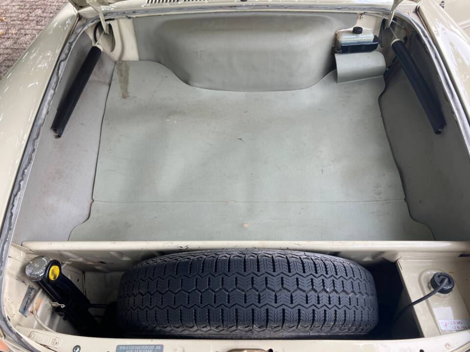 Image 12/34 of Volkswagen 1600 (1972)