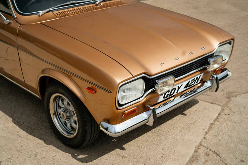 Bild 39/42 von Ford Escort 1300 (1975)
