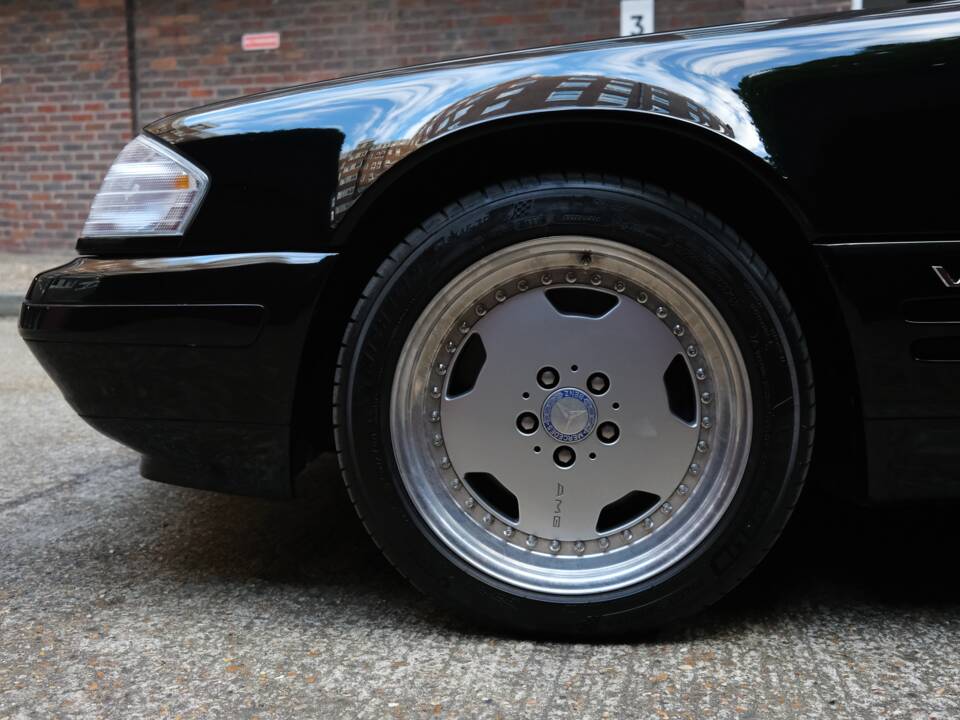 Image 9/100 of Mercedes-Benz SL 600 (1998)