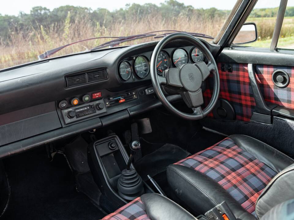 Image 4/50 of Porsche 911 Turbo 3.0 (1977)