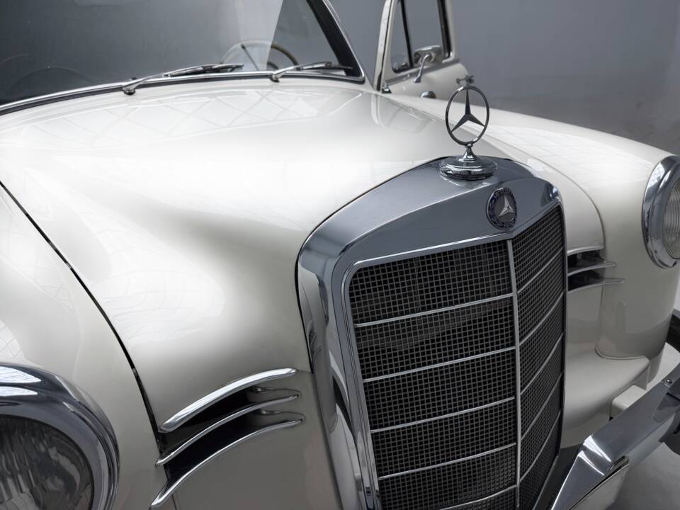 Bild 15/17 von Mercedes-Benz 190 b (1961)