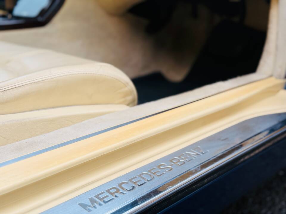 Image 16/18 of Mercedes-Benz SL 280 (1999)