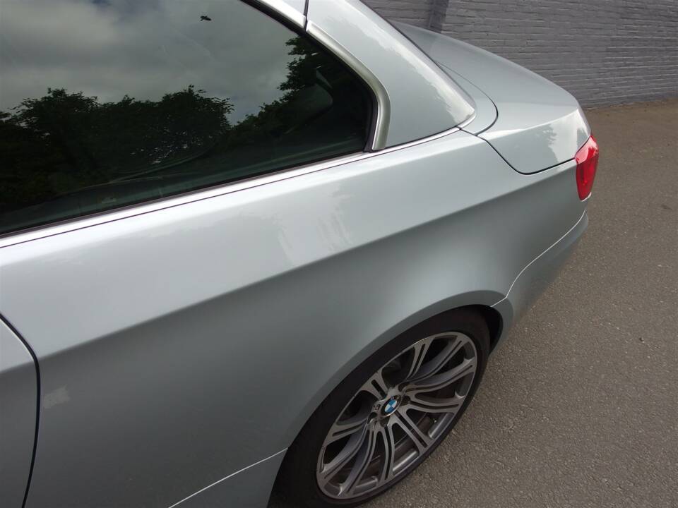 Image 33/98 de BMW M3 (2011)