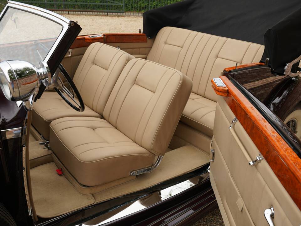 Imagen 19/50 de Mercedes-Benz 320 Cabriolet B (1939)