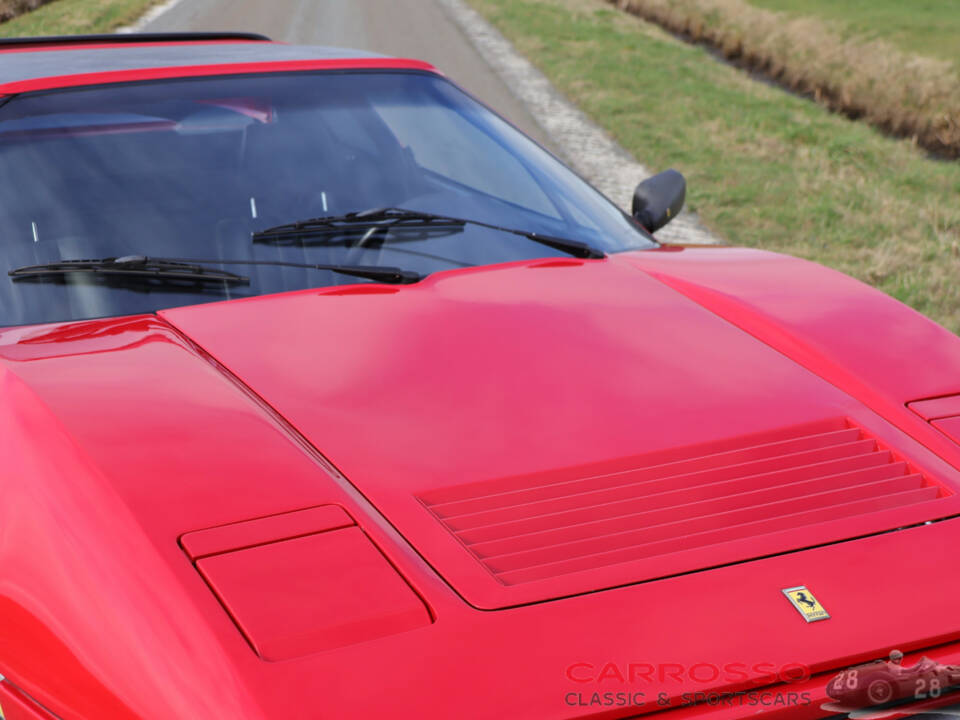 Image 21/44 of Ferrari 328 GTS (1987)