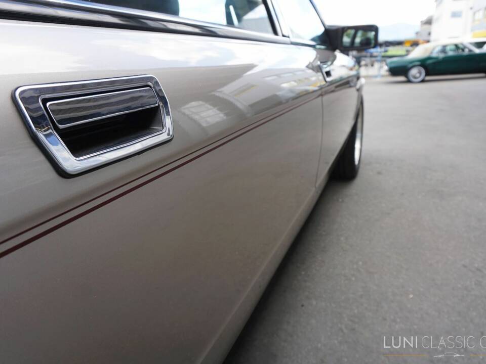 Image 29/61 de Jaguar Sovereign 3.6 (1987)