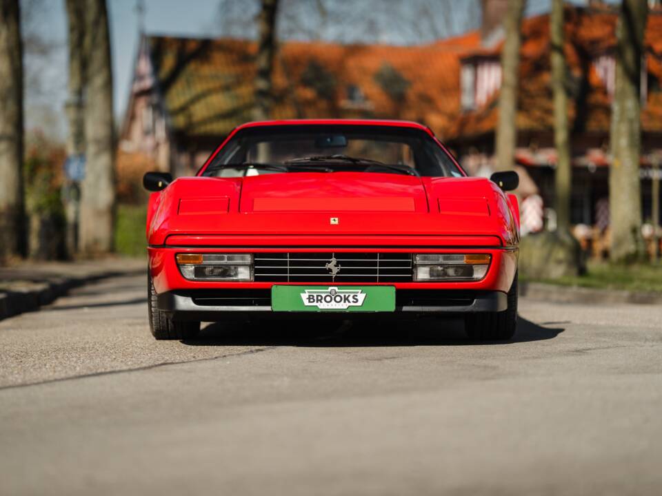 Bild 2/32 von Ferrari 208 GTB Turbo (1987)
