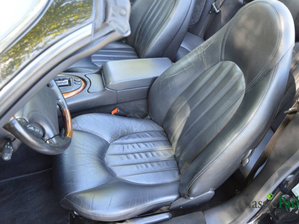 Afbeelding 33/50 van Jaguar XKR (2000)