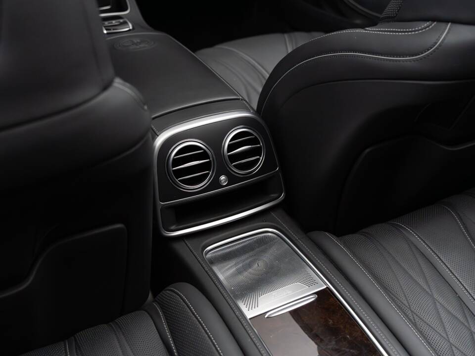 Afbeelding 42/45 van Mercedes-Benz S 65 AMG (2018)