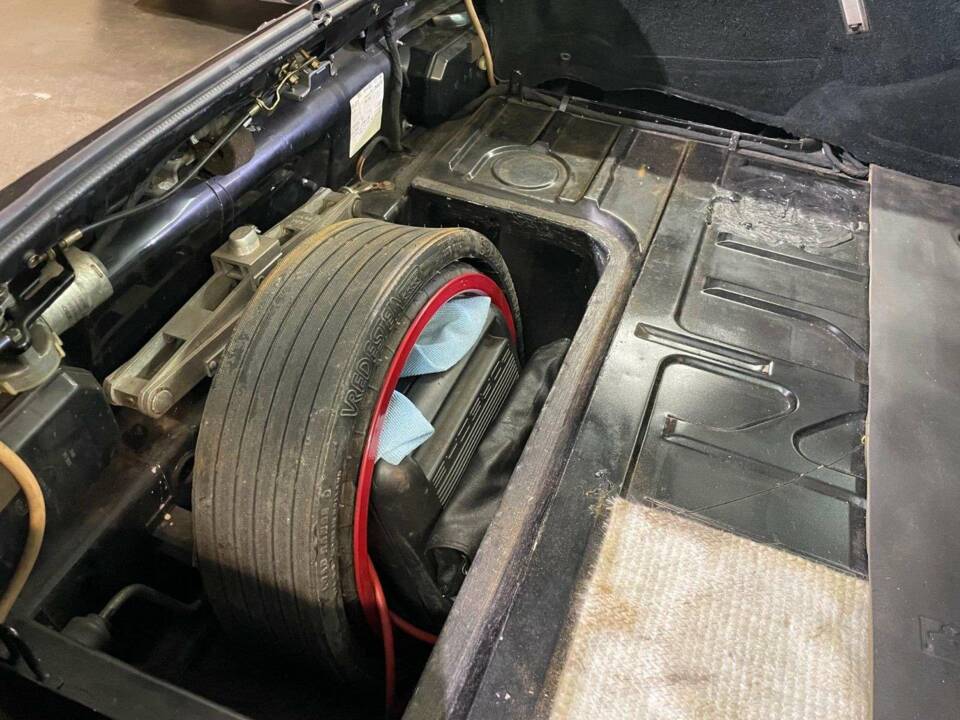 Image 18/20 of Porsche 944 S2 (1991)