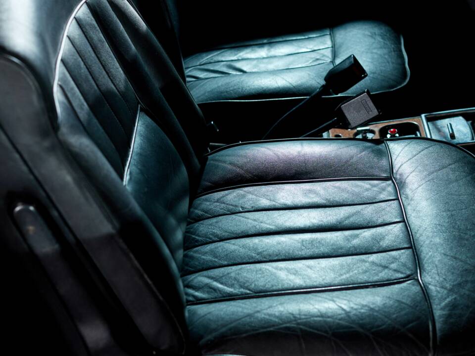 Afbeelding 43/54 van Rolls-Royce Corniche I (1973)
