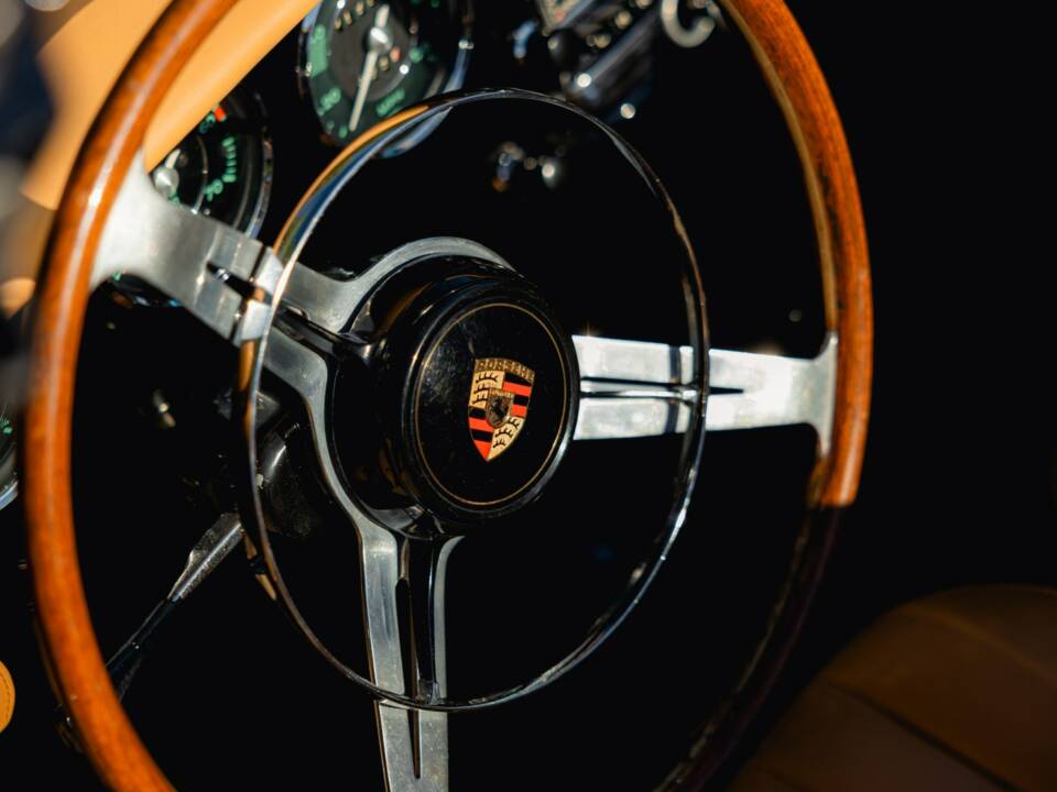 Immagine 36/54 di Porsche 356 C 1600 SC (1964)