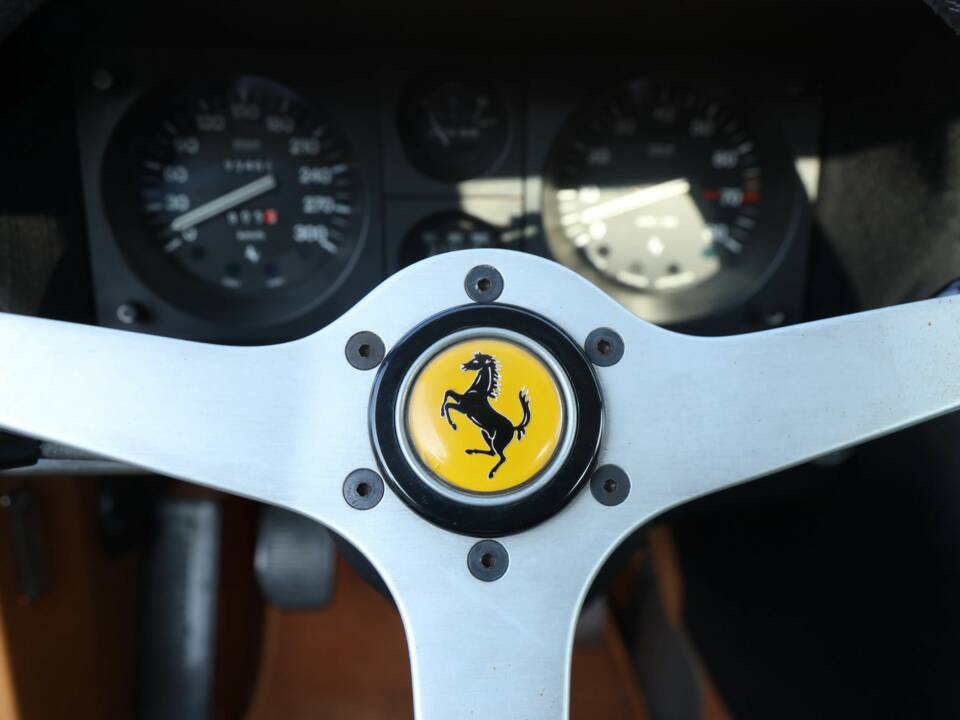 Imagen 11/50 de Ferrari 365 GTC/4 (1972)