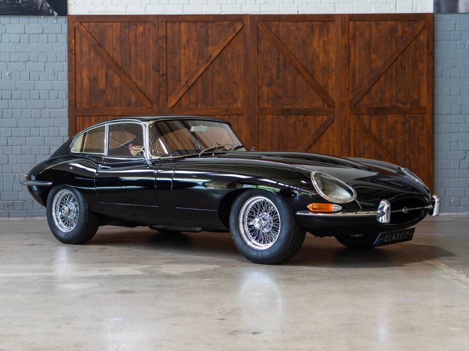 Bild 1/31 von Jaguar E-Type 4.2 (1965)
