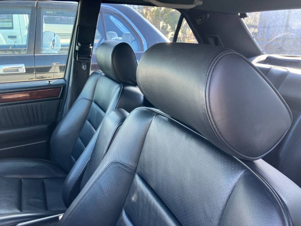 Immagine 15/44 di Mercedes-Benz E 500 (1993)
