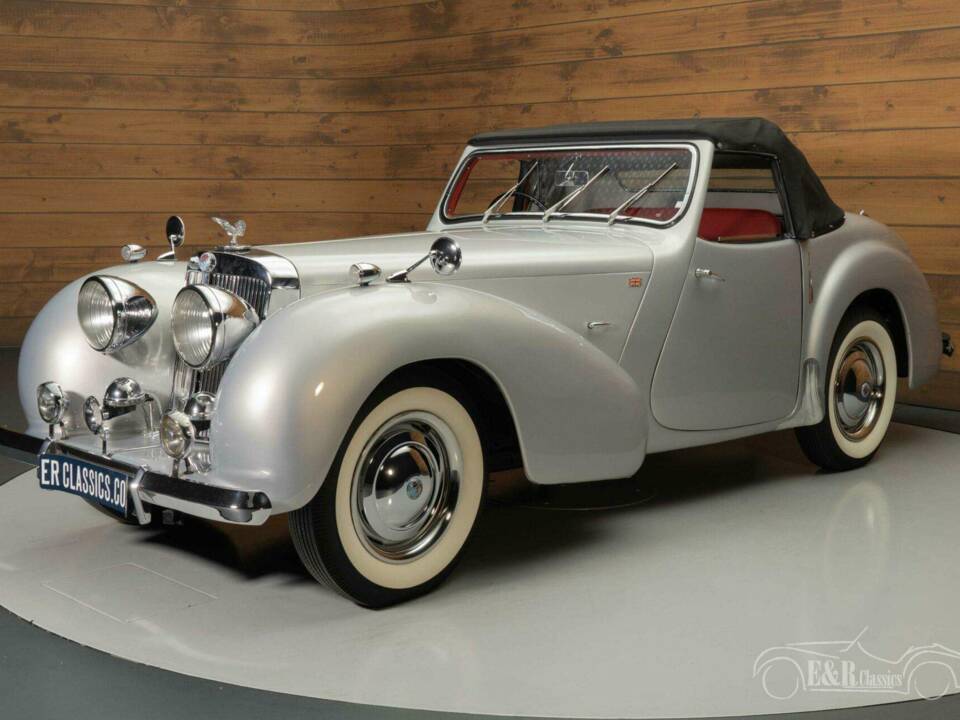 Immagine 8/19 di Triumph 2000 Roadster (1949)