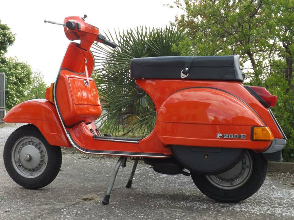 Image 1/50 of Piaggio Vespa P 200 E (1982)