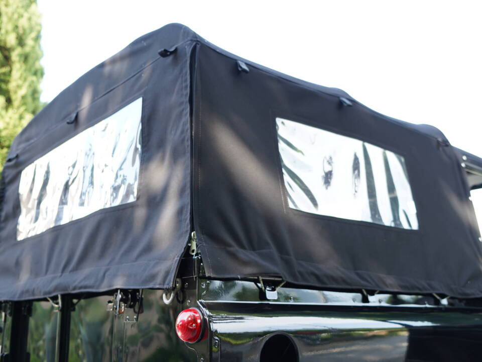 Bild 73/97 von Land Rover Defender 90 Td5 (2000)