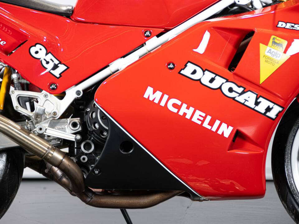 Image 9/50 of Ducati DUMMY (1990)