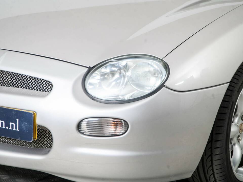 Immagine 22/50 di MG F 1.8i VVC (2000)