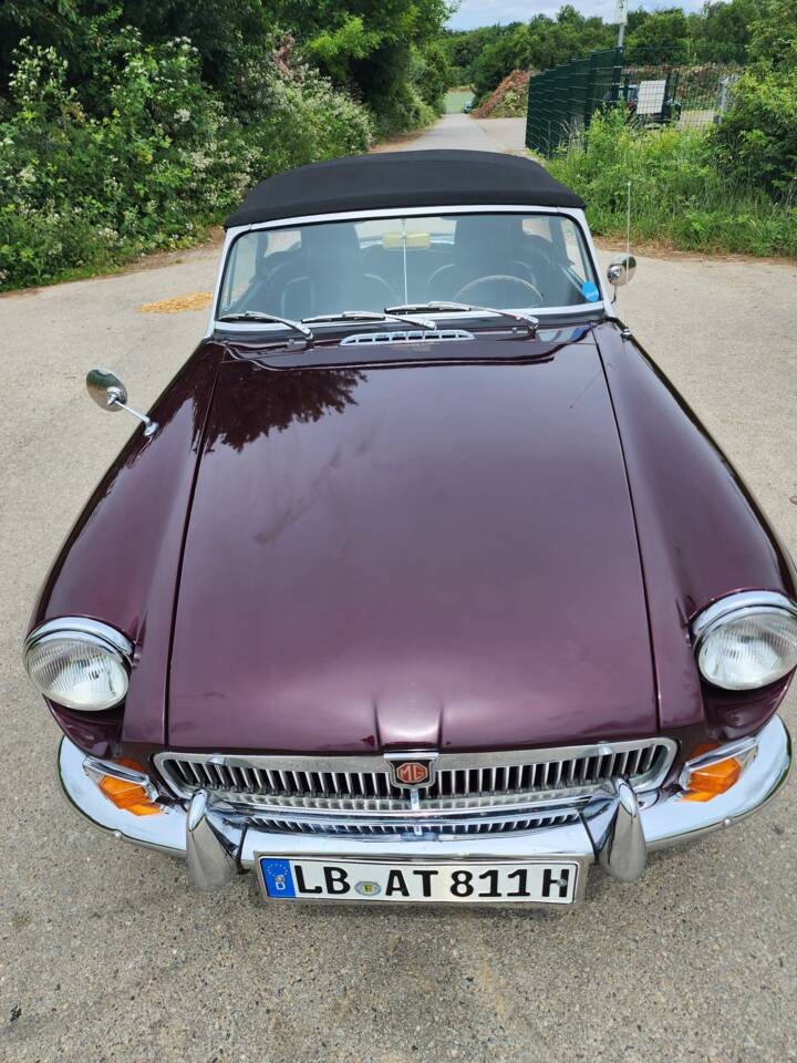 Image 7/55 of MG MGB (1969)