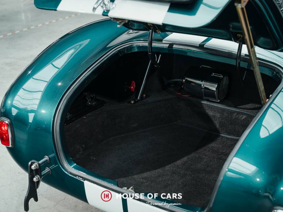 Imagen 13/25 de AC Cobra 427 (1965)