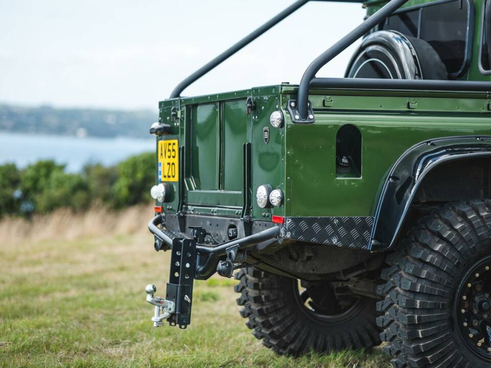 Image 24/31 de Land Rover Defender 110 (2005)