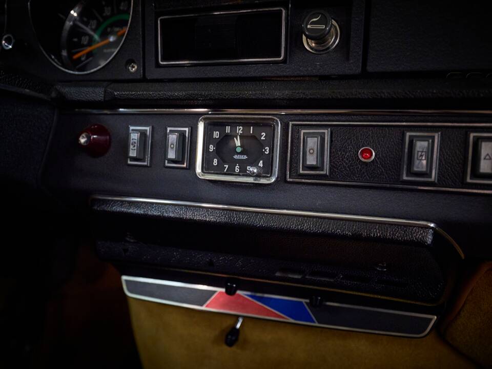 Image 75/99 of Citroën DS 23 Injection (1973)