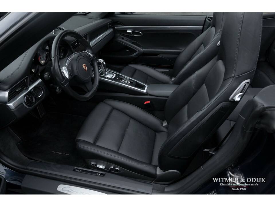 Image 2/29 of Porsche 911 Carrera S (2012)