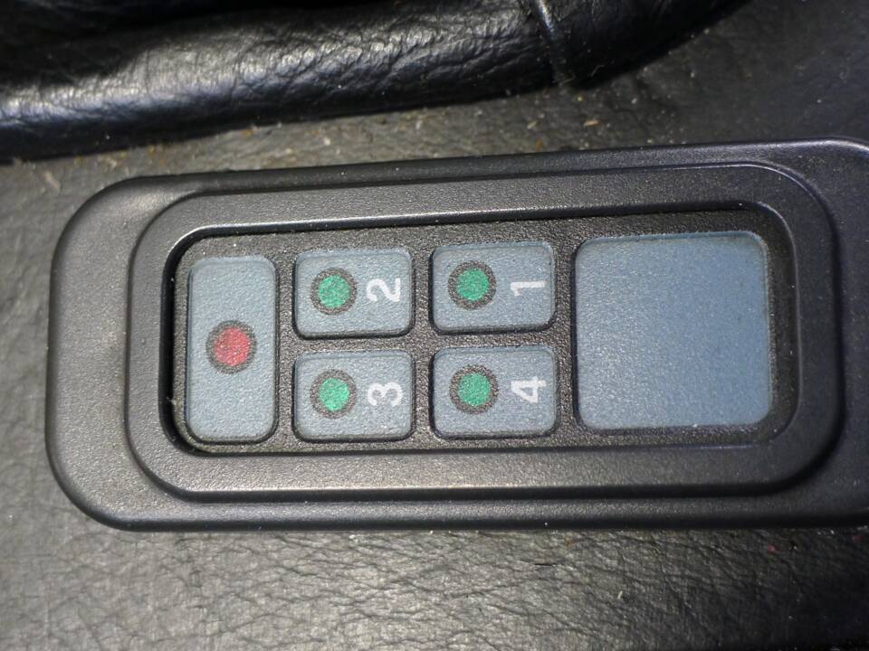 Imagen 5/37 de Maserati Biturbo 2.24V (1992)