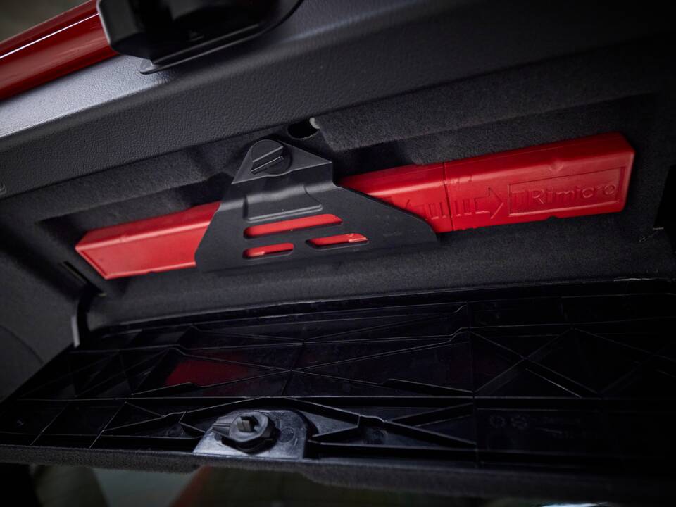 Image 47/95 of Audi RS4 Avant (2006)