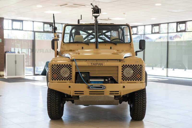 Bild 6/32 von Land Rover Defender 110 (2008)