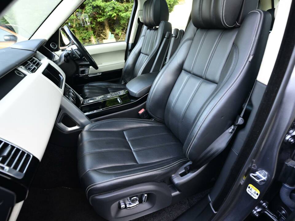 Image 35/50 de Land Rover Range Rover Autobiography SDV8 (2016)