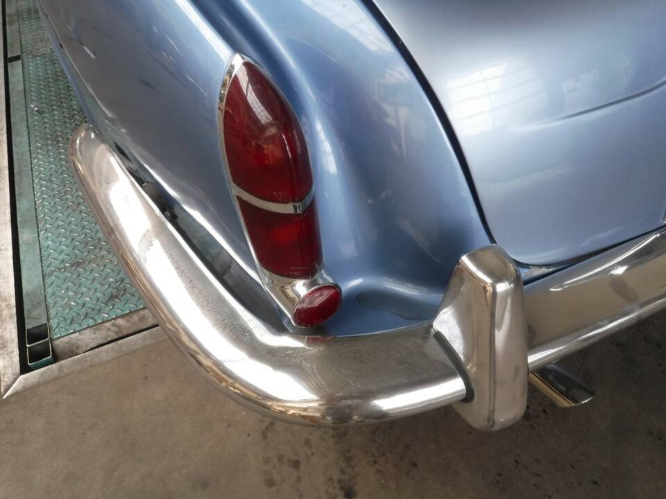 Image 3/50 of Jaguar 420 (1967)