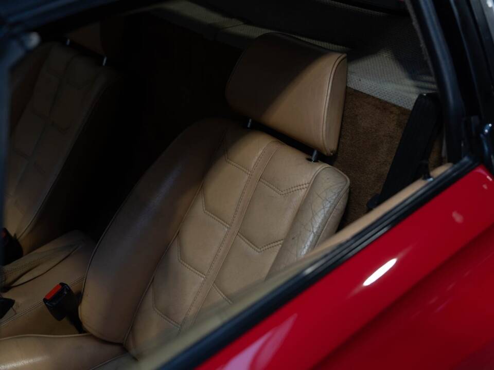 Bild 54/85 von Ferrari 308 GTSi Quattrovalvole (1985)